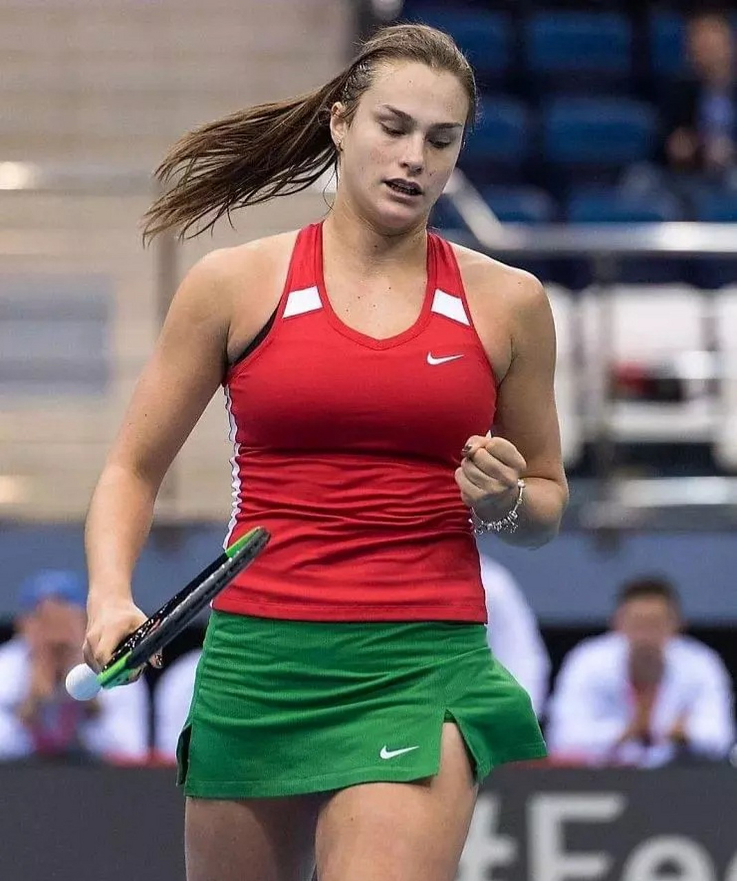 不仅让她们 不仅让她们