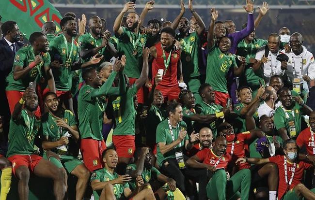 以身体对抗 以身体对抗